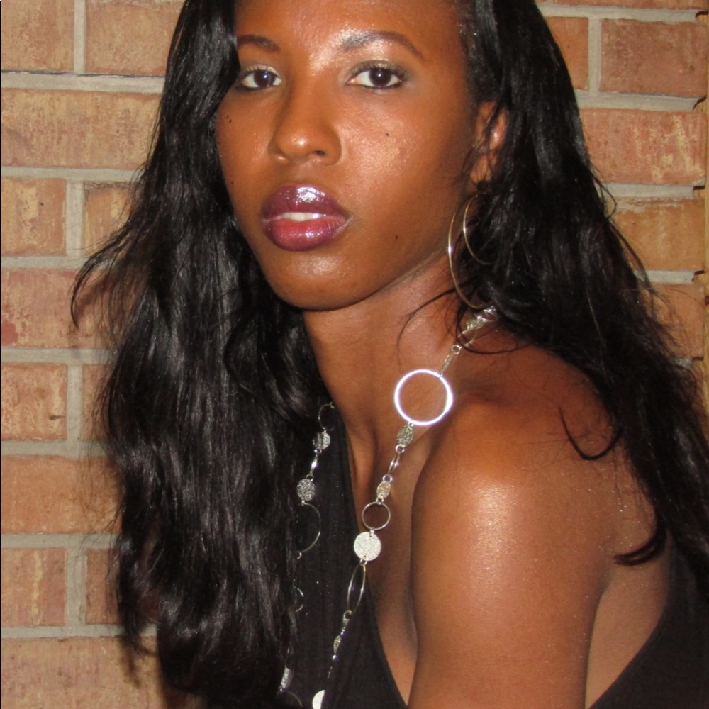 Meet your Posher, Erica